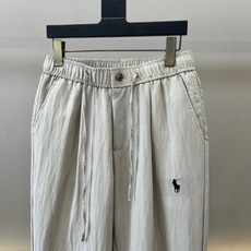Polo Ralph Lauren拉夫劳伦、2026春夏新品休闲裤,以简约廓形诠释当代都市休闲美学,采用天然亚麻混纺面料 Polo Ralph Lauren拉夫劳伦、2026春夏新品休闲裤,以简约廓形诠释当代都市休闲美学,采用天然亚麻混纺面料