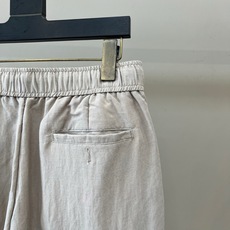 Polo Ralph Lauren拉夫劳伦、2026春夏新品休闲短裤,以纯色邂逅轻盈质感,打造都市度假两相宜的衣橱必备。 Polo Ralph Lauren拉夫劳伦、2026春夏新品休闲短裤,以纯色邂逅轻盈质感,打造都市度假两相宜的衣橱必备。