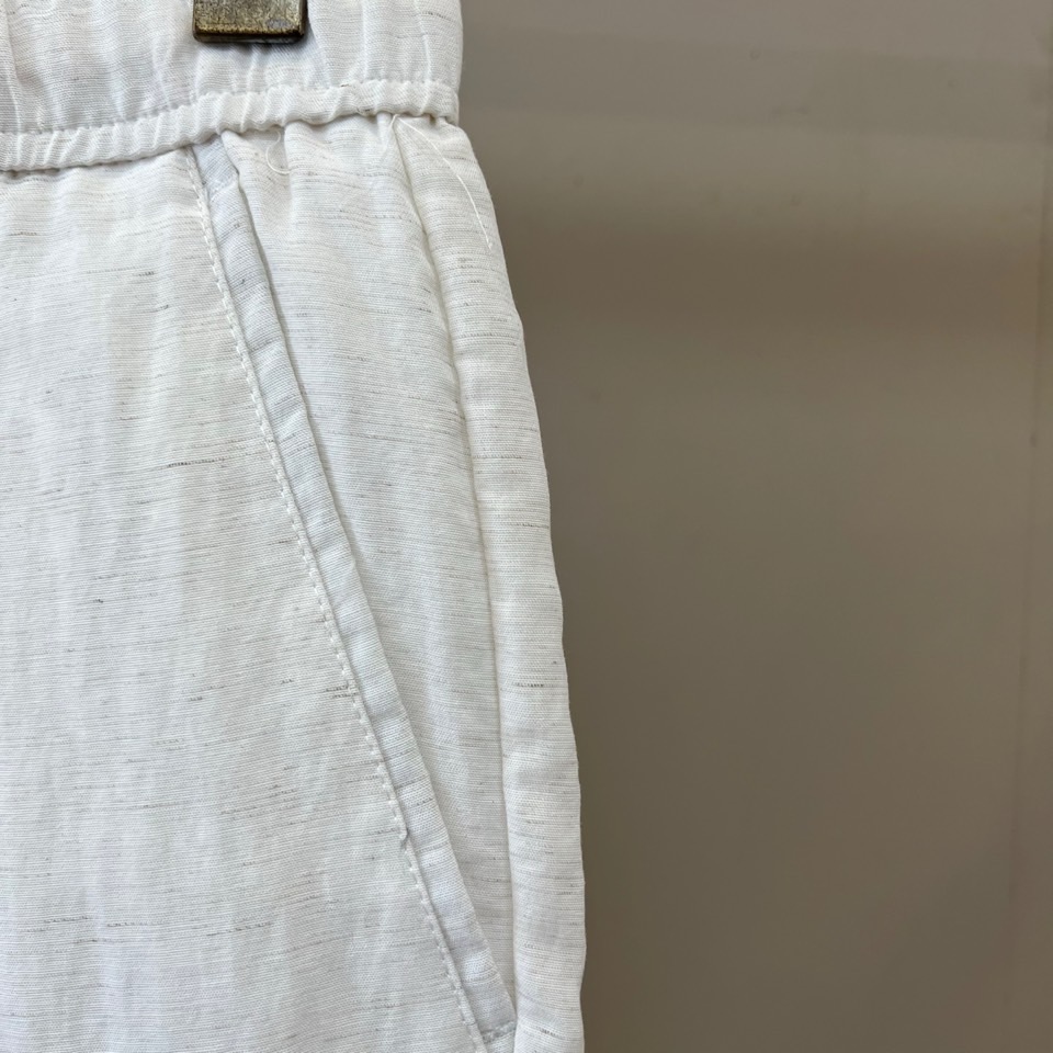 Polo Ralph Lauren拉夫劳伦、2026春夏新品休闲短裤，以纯色邂逅轻盈质感，打造都市度假两相宜的衣橱必备。