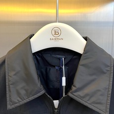 Mon蒙口、26新品男DIRILLO短款防风衣薄棉夹克外套 一眼相中的硬核质感!秋冬必备的万能外套! 经典雅痞工装风,版 Mon蒙口、26新品男DIRILLO短款防风衣薄棉夹克外套 一眼相中的硬核质感!秋冬必备的万能外套! 经典雅痞工装风,版