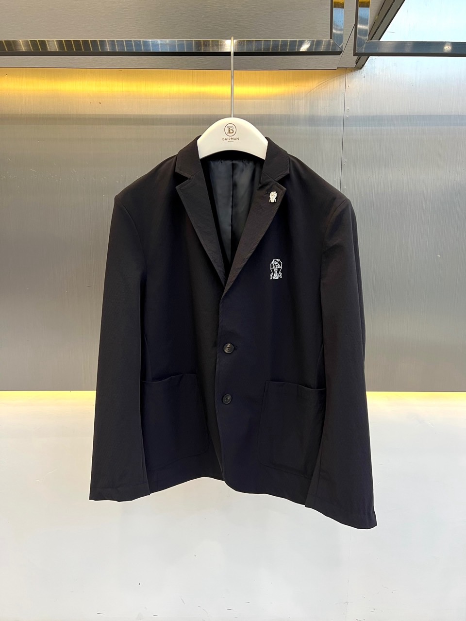 Brunello Cucinelli-BC、2026秋冬新品休闲西装外套。 谁说西装只能用来上班？这件才是男人该有的松弛