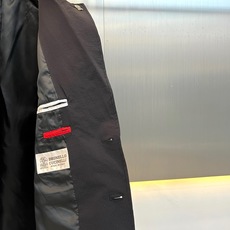 Brunello Cucinelli-BC、2026秋冬新品休闲西装外套。 谁说西装只能用来上班?这件才是男人该有的松弛 Brunello Cucinelli-BC、2026秋冬新品休闲西装外套。 谁说西装只能用来上班?这件才是男人该有的松弛