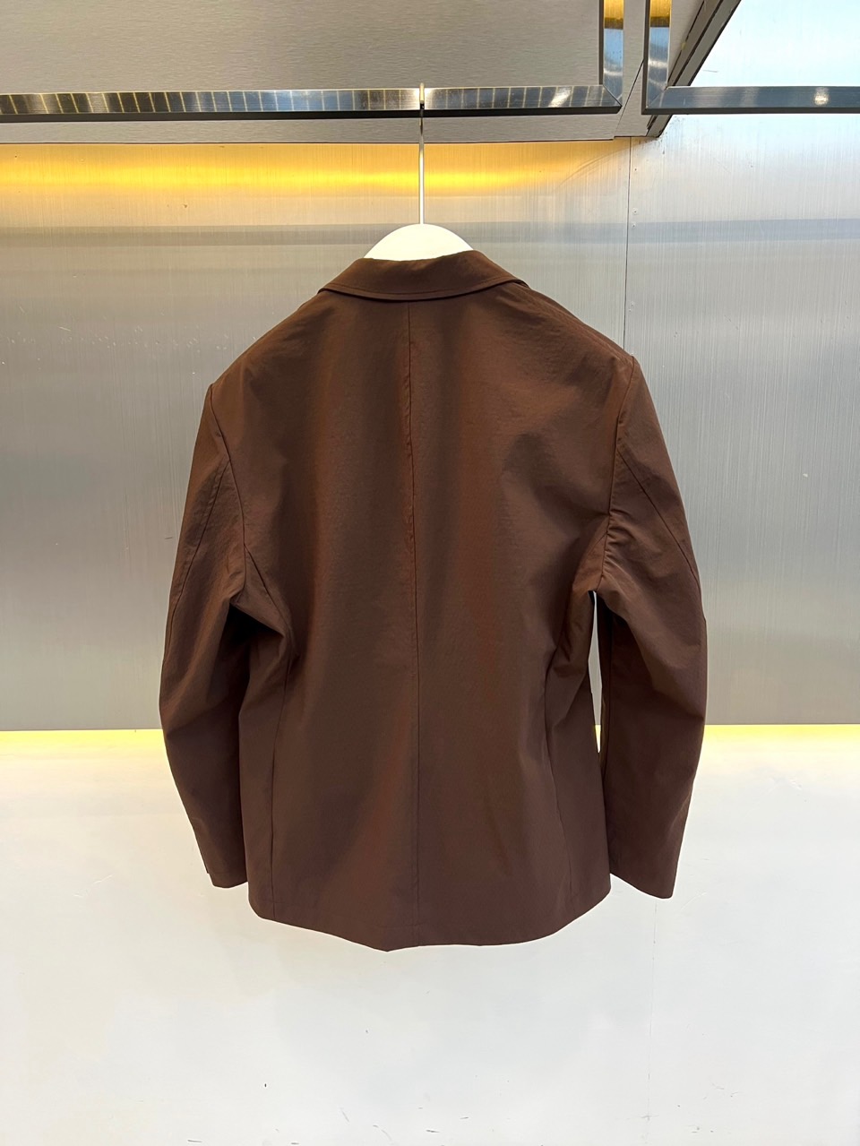 Brunello Cucinelli-BC、2026秋冬新品休闲西装外套。 谁说西装只能用来上班?这件才是男人该有的松弛 Brunello Cucinelli-BC、2026秋冬新品休闲西装外套。 谁说西装只能用来上班?这件才是男人该有的松弛