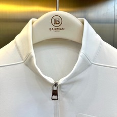 Mon蒙口、2026秋冬新品Moncler风格半拉链立领打底衫。 秋冬氛围感直接拉满!这件白月光太顶了 ! 轻户外通勤风 Mon蒙口、2026秋冬新品Moncler风格半拉链立领打底衫。 秋冬氛围感直接拉满!这件白月光太顶了 ! 轻户外通勤风