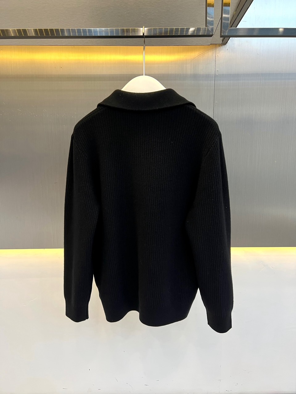 Brunello Cucinelli-BC、2026秋冬新品羊毛翻领针织拉链开衫。 秋天的高级感，一件搞定！ 老钱风/静