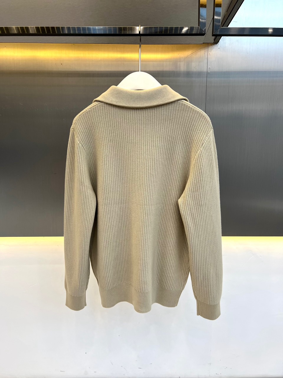 Brunello Cucinelli-BC、2026秋冬新品羊毛翻领针织拉链开衫。 秋天的高级感，一件搞定！ 老钱风/静