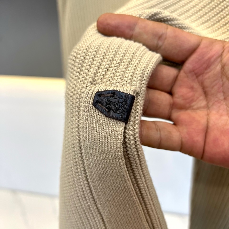 Brunello Cucinelli-BC、2026秋冬新品羊毛翻领针织拉链开衫。 秋天的高级感，一件搞定！ 老钱风/静