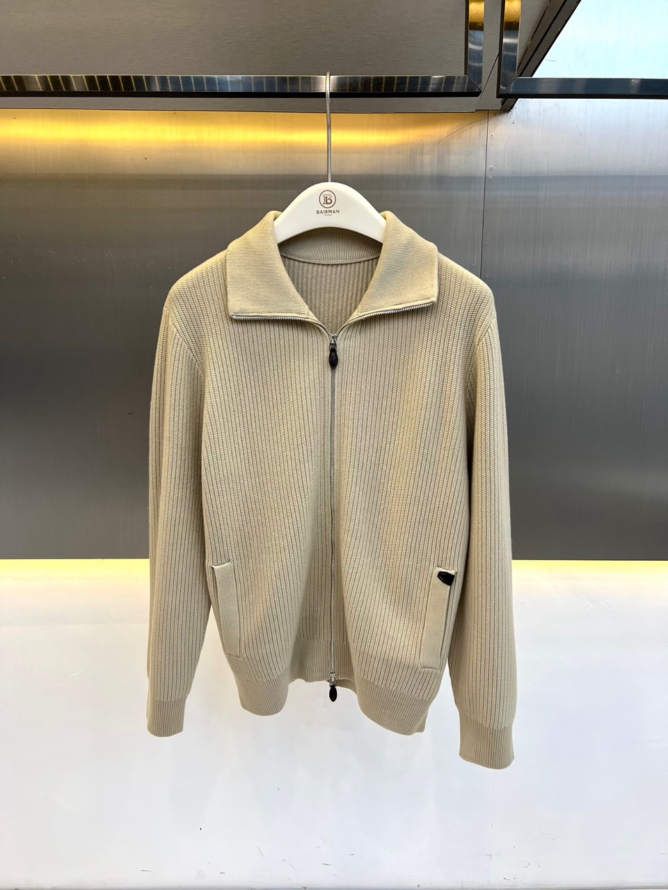 Brunello Cucinelli-BC、2026秋冬新品羊毛翻领针织拉链开衫。 秋天的高级感，一件搞定！ 老钱风/静