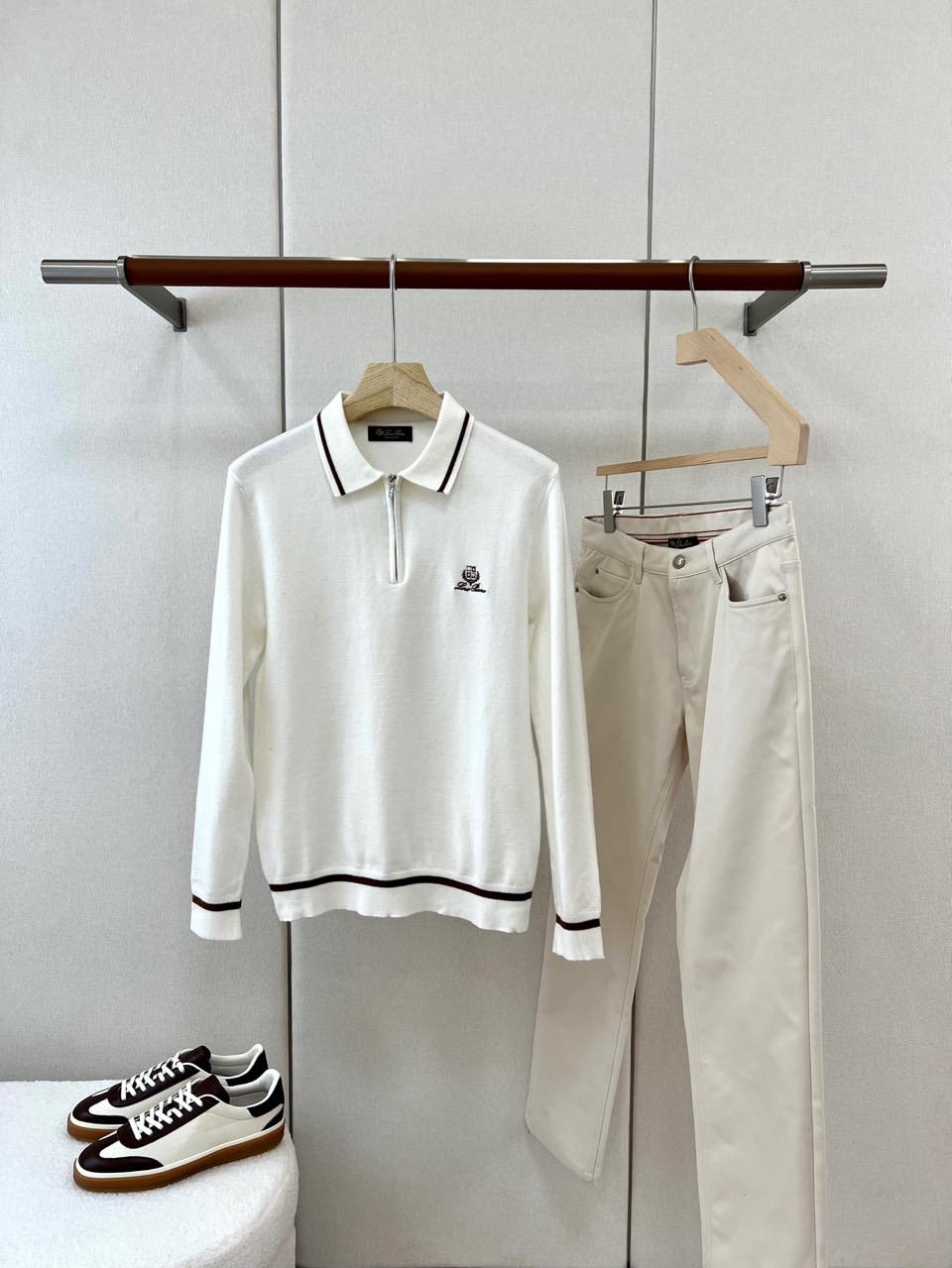 Loro Piana诺悠翩雅、2026秋冬新品半拉链针织Polo衫。 秋日高阶质感，这件直接封神！ 老钱风休闲标杆，10