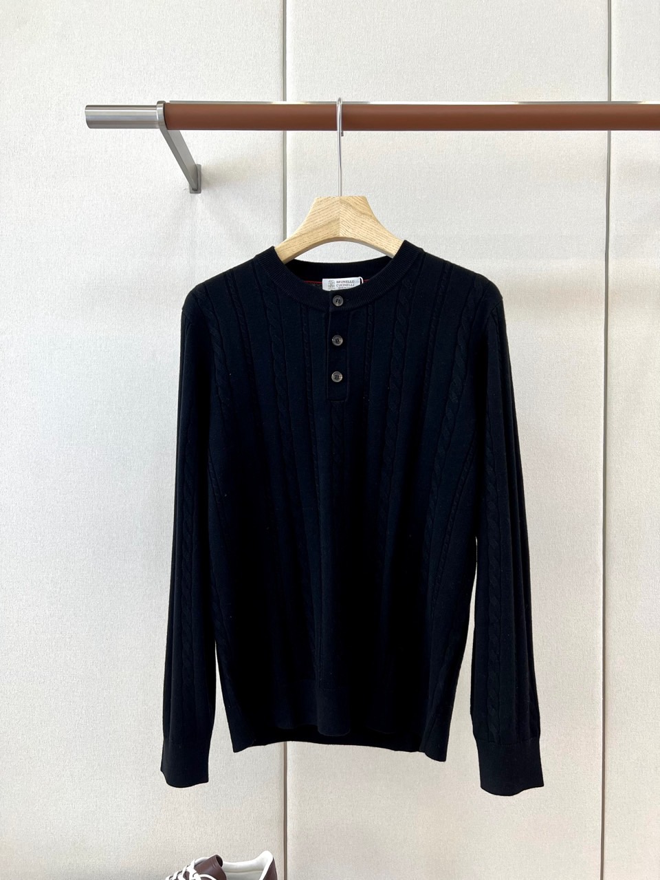 Brunello Cucinelli-BC、2026秋冬新品意式麻花亨利领针织衫。 早秋质感天花板，这件真的谁穿谁帅！ 