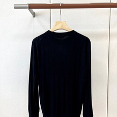 Brunello Cucinelli-BC、2026秋冬新品意式麻花亨利领针织衫。 早秋质感天花板,这件真的谁穿谁帅! Brunello Cucinelli-BC、2026秋冬新品意式麻花亨利领针织衫。 早秋质感天花板,这件真的谁穿谁帅!