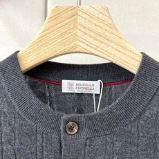Brunello Cucinelli-BC、2026秋冬新品意式麻花亨利领针织衫。 早秋质感天花板,这件真的谁穿谁帅! Brunello Cucinelli-BC、2026秋冬新品意式麻花亨利领针织衫。 早秋质感天花板,这件真的谁穿谁帅!