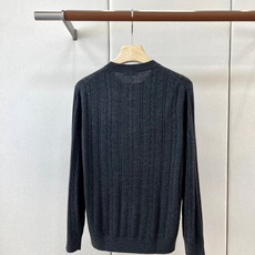 Brunello Cucinelli-BC、2026秋冬新品意式麻花亨利领针织衫。 早秋质感天花板,这件真的谁穿谁帅! Brunello Cucinelli-BC、2026秋冬新品意式麻花亨利领针织衫。 早秋质感天花板,这件真的谁穿谁帅!