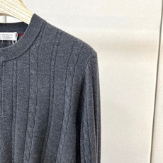 Brunello Cucinelli-BC、2026秋冬新品意式麻花亨利领针织衫。 早秋质感天花板,这件真的谁穿谁帅! Brunello Cucinelli-BC、2026秋冬新品意式麻花亨利领针织衫。 早秋质感天花板,这件真的谁穿谁帅!