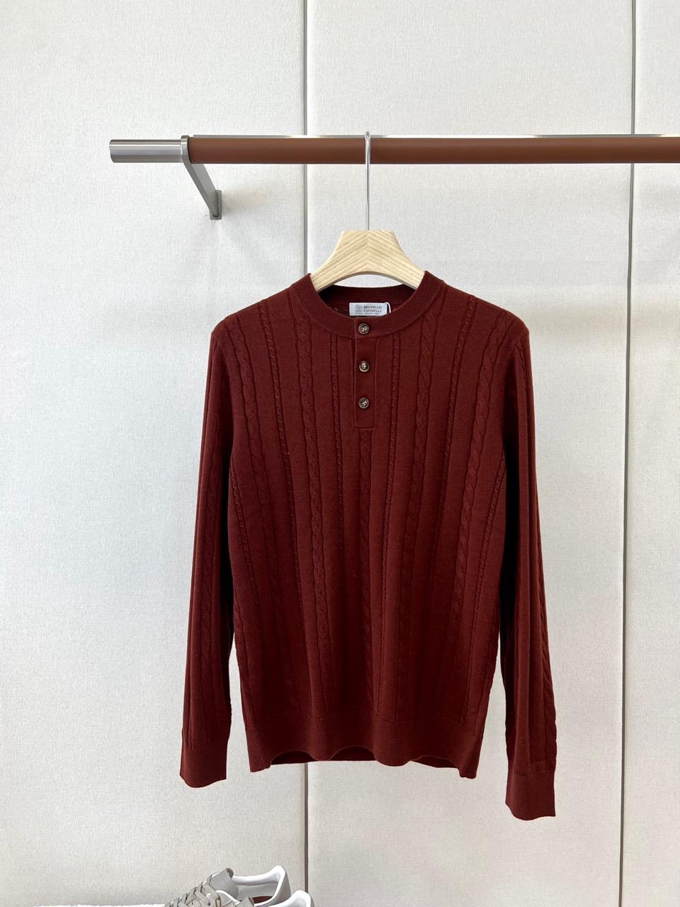 Brunello Cucinelli-BC、2026秋冬新品意式麻花亨利领针织衫。 早秋质感天花板，这件真的谁穿谁帅！ 