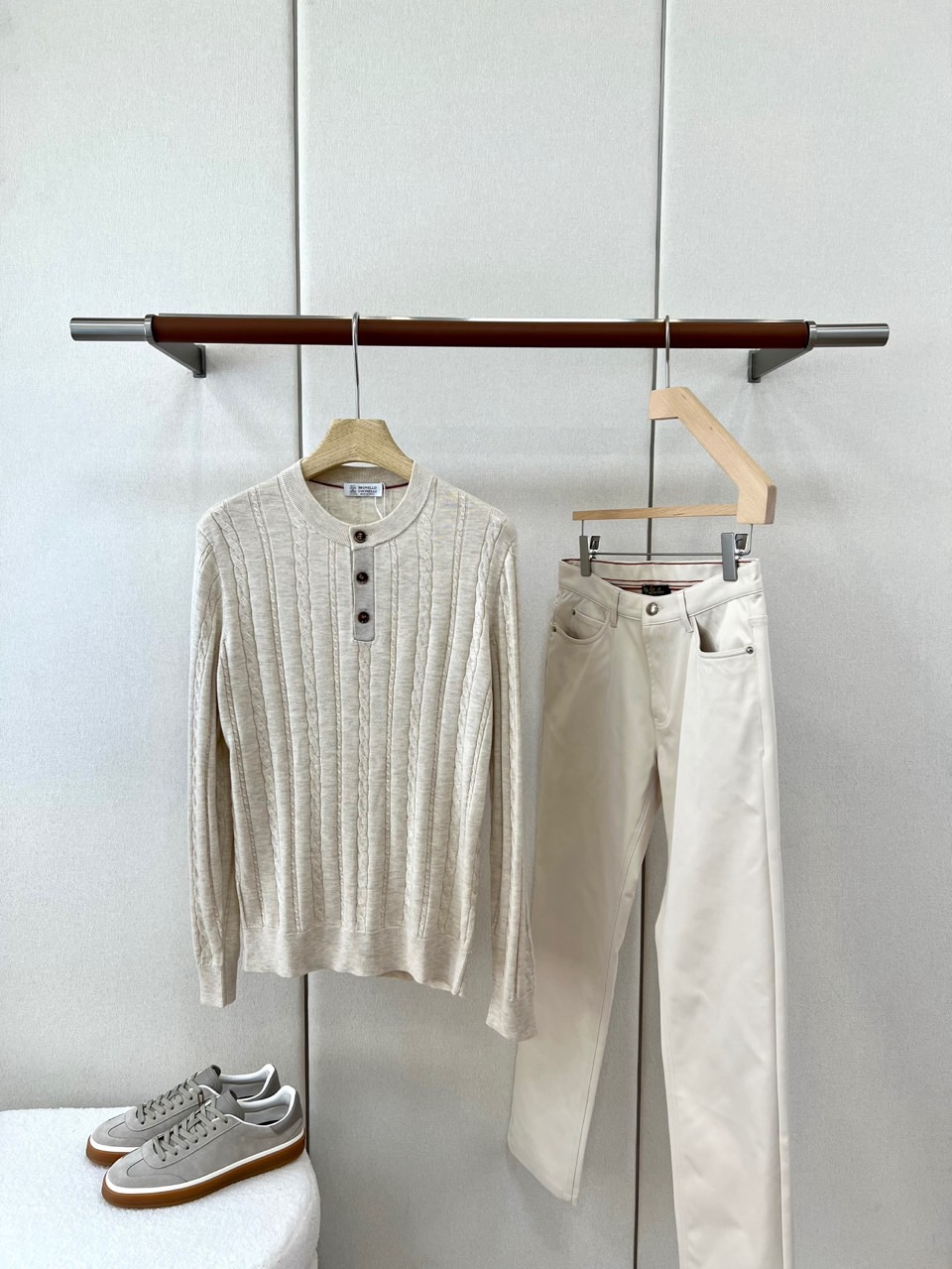 Brunello Cucinelli-BC、2026秋冬新品意式麻花亨利领针织衫。 早秋质感天花板，这件真的谁穿谁帅！ 