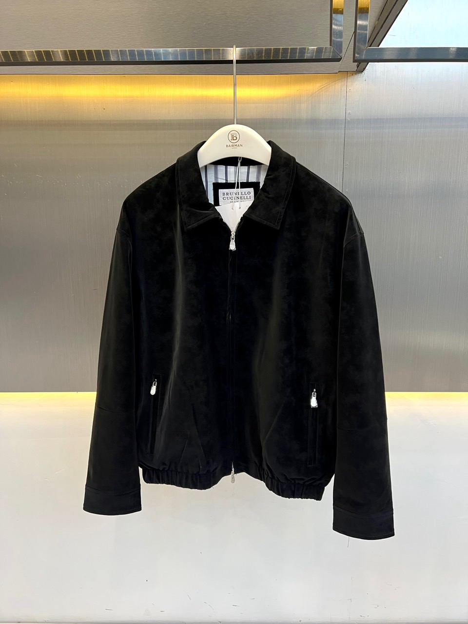 Brunello Cucinelli-BC、2026秋冬新品翻领麂皮夹克外套。 一眼沦陷的雾蓝色调，秋冬高级感直接拉满！