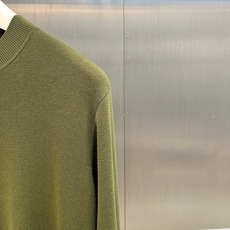 Loro Piana诺悠翩雅、2026新品莱赛尔桑蚕丝亲肤针织衫 冬日必备单品,谁穿谁显贵,一眼相中的高级感! 老钱风极 Loro Piana诺悠翩雅、2026新品莱赛尔桑蚕丝亲肤针织衫 冬日必备单品,谁穿谁显贵,一眼相中的高级感! 老钱风极