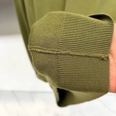 Loro Piana诺悠翩雅、2026新品莱赛尔桑蚕丝亲肤针织衫 冬日必备单品,谁穿谁显贵,一眼相中的高级感! 老钱风极 Loro Piana诺悠翩雅、2026新品莱赛尔桑蚕丝亲肤针织衫 冬日必备单品,谁穿谁显贵,一眼相中的高级感! 老钱风极