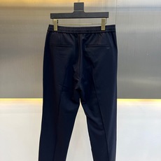BERLUTI 布鲁提、2026秋冬新品男士松紧垂感西裤。 通勤不想被硬挺正装束缚的一定要试试这条! 轻商务休闲风格,利 BERLUTI 布鲁提、2026秋冬新品男士松紧垂感西裤。 通勤不想被硬挺正装束缚的一定要试试这条! 轻商务休闲风格,利