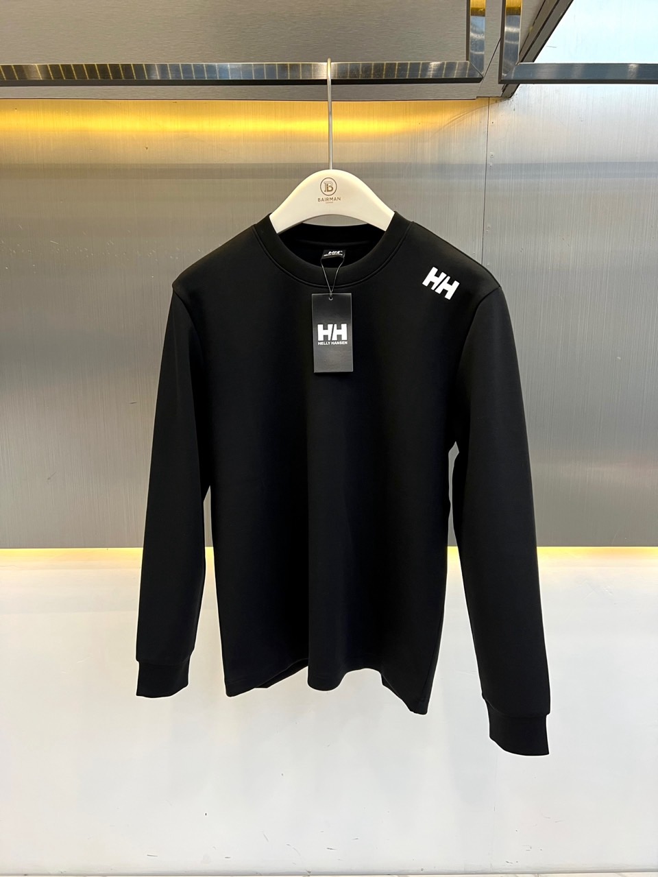 HELLY HANSEN、2026秋冬新品极简HH字母圆领卫衣。 早秋衣橱的“定海神针”来了！这件卫衣直接把高级感拉满✨