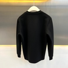 HELLY HANSEN、2026秋冬新品极简HH字母圆领卫衣。 早秋衣橱的“定海神针”来了!这件卫衣直接把高级感拉满✨ HELLY HANSEN、2026秋冬新品极简HH字母圆领卫衣。 早秋衣橱的“定海神针”来了!这件卫衣直接把高级感拉满✨