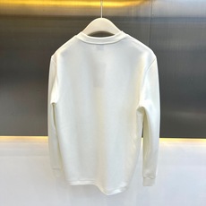 HELLY HANSEN、2026秋冬新品极简HH字母圆领卫衣。 早秋衣橱的“定海神针”来了!这件卫衣直接把高级感拉满✨ HELLY HANSEN、2026秋冬新品极简HH字母圆领卫衣。 早秋衣橱的“定海神针”来了!这件卫衣直接把高级感拉满✨