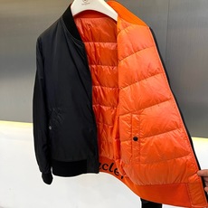 Mon蒙口【鹅绒】、2026秋冬新品双面穿飞行羽绒夹克。 秋冬衣橱的“王炸”终于来了!一面沉稳一面炸街,这件双面穿直接封 Mon蒙口【鹅绒】、2026秋冬新品双面穿飞行羽绒夹克。 秋冬衣橱的“王炸”终于来了!一面沉稳一面炸街,这件双面穿直接封