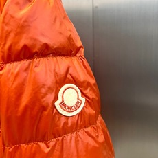 Mon蒙口【鹅绒】、2026秋冬新品双面穿飞行羽绒夹克。 秋冬衣橱的“王炸”终于来了!一面沉稳一面炸街,这件双面穿直接封 Mon蒙口【鹅绒】、2026秋冬新品双面穿飞行羽绒夹克。 秋冬衣橱的“王炸”终于来了!一面沉稳一面炸街,这件双面穿直接封