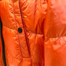 Mon蒙口【鹅绒】、2026秋冬新品双面穿飞行羽绒夹克。 秋冬衣橱的“王炸”终于来了!一面沉稳一面炸街,这件双面穿直接封 Mon蒙口【鹅绒】、2026秋冬新品双面穿飞行羽绒夹克。 秋冬衣橱的“王炸”终于来了!一面沉稳一面炸街,这件双面穿直接封
