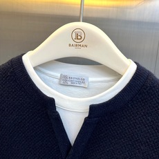 Brunello Cucinelli-BC、2026秋冬新品假两件针织衫。 秋日氛围感,一件直接拉满! 意式休闲风,色调 Brunello Cucinelli-BC、2026秋冬新品假两件针织衫。 秋日氛围感,一件直接拉满! 意式休闲风,色调