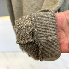 Brunello Cucinelli-BC、2026秋冬新品假两件针织衫。 秋日氛围感,一件直接拉满! 意式休闲风,色调 Brunello Cucinelli-BC、2026秋冬新品假两件针织衫。 秋日氛围感,一件直接拉满! 意式休闲风,色调
