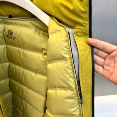 Loro Piana诺悠翩雅、2026秋冬新品可拆卸三合一羽绒服冲锋衣外套。 秋冬王炸组合来了!一件顶两件,实穿度直接拉 Loro Piana诺悠翩雅、2026秋冬新品可拆卸三合一羽绒服冲锋衣外套。 秋冬王炸组合来了!一件顶两件,实穿度直接拉