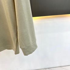 Polo Ralph Lauren拉夫劳伦、2026秋冬新品男士小马标长袖打底衫。 秋天内搭这件,高级感直接拉满! 剪裁 Polo Ralph Lauren拉夫劳伦、2026秋冬新品男士小马标长袖打底衫。 秋天内搭这件,高级感直接拉满! 剪裁