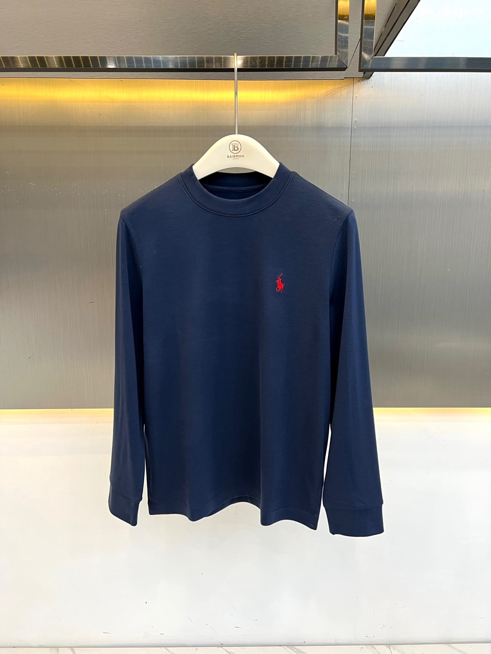 Polo Ralph Lauren拉夫劳伦、2026秋冬新品男士小马标长袖打底衫。 秋天内搭这件，高级感直接拉满！ 剪裁