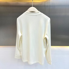 Polo Ralph Lauren拉夫劳伦、2026秋冬新品男士小马标长袖打底衫。 秋天内搭这件,高级感直接拉满! 剪裁 Polo Ralph Lauren拉夫劳伦、2026秋冬新品男士小马标长袖打底衫。 秋天内搭这件,高级感直接拉满! 剪裁
