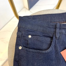 【高定奢级】Loro Piana 【羊绒】丹宁牛仔裤 Loro Piana今年秋冬最火🔥🔥130支羊毛牛仔裤,市面稀缺! 【高定奢级】Loro Piana 【羊绒】丹宁牛仔裤 Loro Piana今年秋冬最火🔥🔥130支羊毛牛仔裤,市面稀缺!