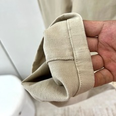 Loro Piana诺悠翩雅、2026秋冬新品直筒牛仔裤。 早秋衣橱的“定海神针”,这条真的绝了! 干净利落的直筒版型, Loro Piana诺悠翩雅、2026秋冬新品直筒牛仔裤。 早秋衣橱的“定海神针”,这条真的绝了! 干净利落的直筒版型,