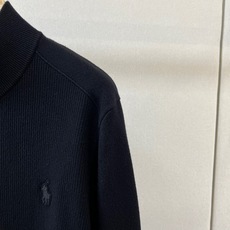 Polo Ralph Lauren拉夫劳伦、2026秋冬新品羊毛针织开衫。 秋冬质感直接拉满!这件才是男人衣柜里的硬货 Polo Ralph Lauren拉夫劳伦、2026秋冬新品羊毛针织开衫。 秋冬质感直接拉满!这件才是男人衣柜里的硬货