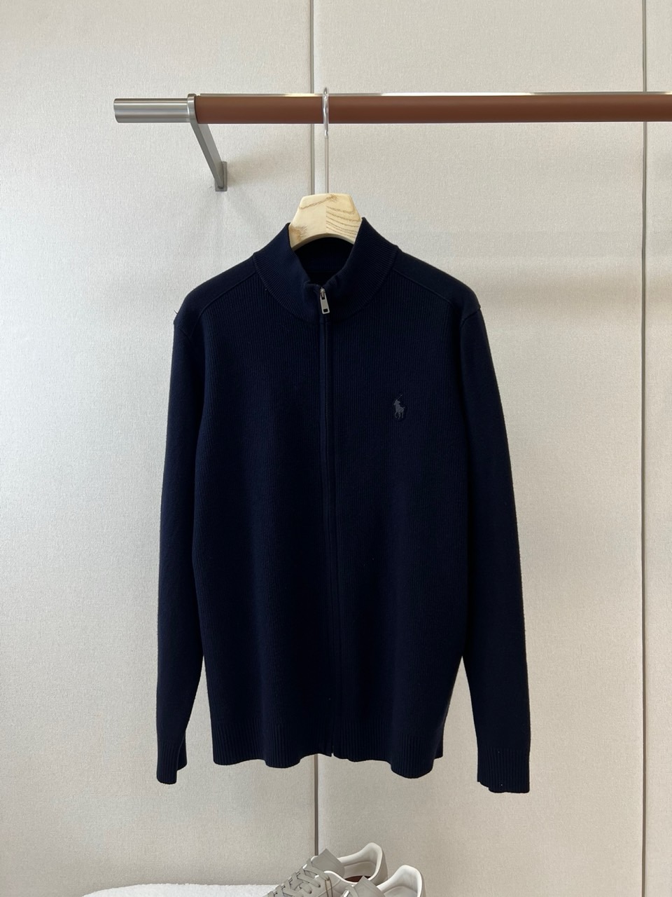 Polo Ralph Lauren拉夫劳伦、2026秋冬新品羊毛针织开衫。 秋冬质感直接拉满！这件才是男人衣柜里的硬货 