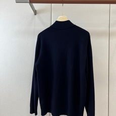 Polo Ralph Lauren拉夫劳伦、2026秋冬新品羊毛针织开衫。 秋冬质感直接拉满!这件才是男人衣柜里的硬货 Polo Ralph Lauren拉夫劳伦、2026秋冬新品羊毛针织开衫。 秋冬质感直接拉满!这件才是男人衣柜里的硬货