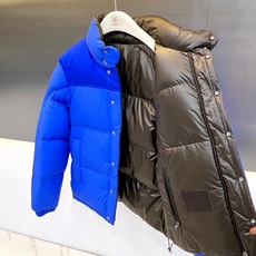Mon蒙口【顶级版一衣多穿】2026秋冬新品双面穿袖子可拆卸立领羽绒服。 简约轻奢通勤风,版型利落不臃肿,能修饰肩宽、藏 Mon蒙口【顶级版一衣多穿】2026秋冬新品双面穿袖子可拆卸立领羽绒服。 简约轻奢通勤风,版型利落不臃肿,能修饰肩宽、藏