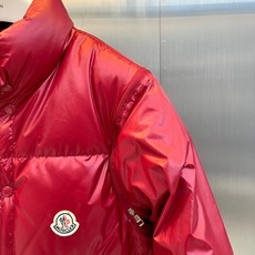 Mon蒙口【顶级版一衣多穿】2026秋冬新品双面穿袖子可拆卸立领羽绒服。 简约轻奢通勤风,版型利落不臃肿,能修饰肩宽、藏 Mon蒙口【顶级版一衣多穿】2026秋冬新品双面穿袖子可拆卸立领羽绒服。 简约轻奢通勤风,版型利落不臃肿,能修饰肩宽、藏