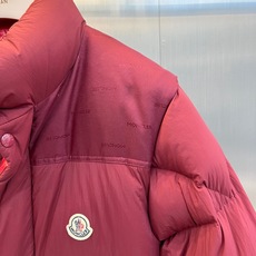 Mon蒙口【顶级版一衣多穿】2026秋冬新品双面穿袖子可拆卸立领羽绒服。 简约轻奢通勤风,版型利落不臃肿,能修饰肩宽、藏 Mon蒙口【顶级版一衣多穿】2026秋冬新品双面穿袖子可拆卸立领羽绒服。 简约轻奢通勤风,版型利落不臃肿,能修饰肩宽、藏