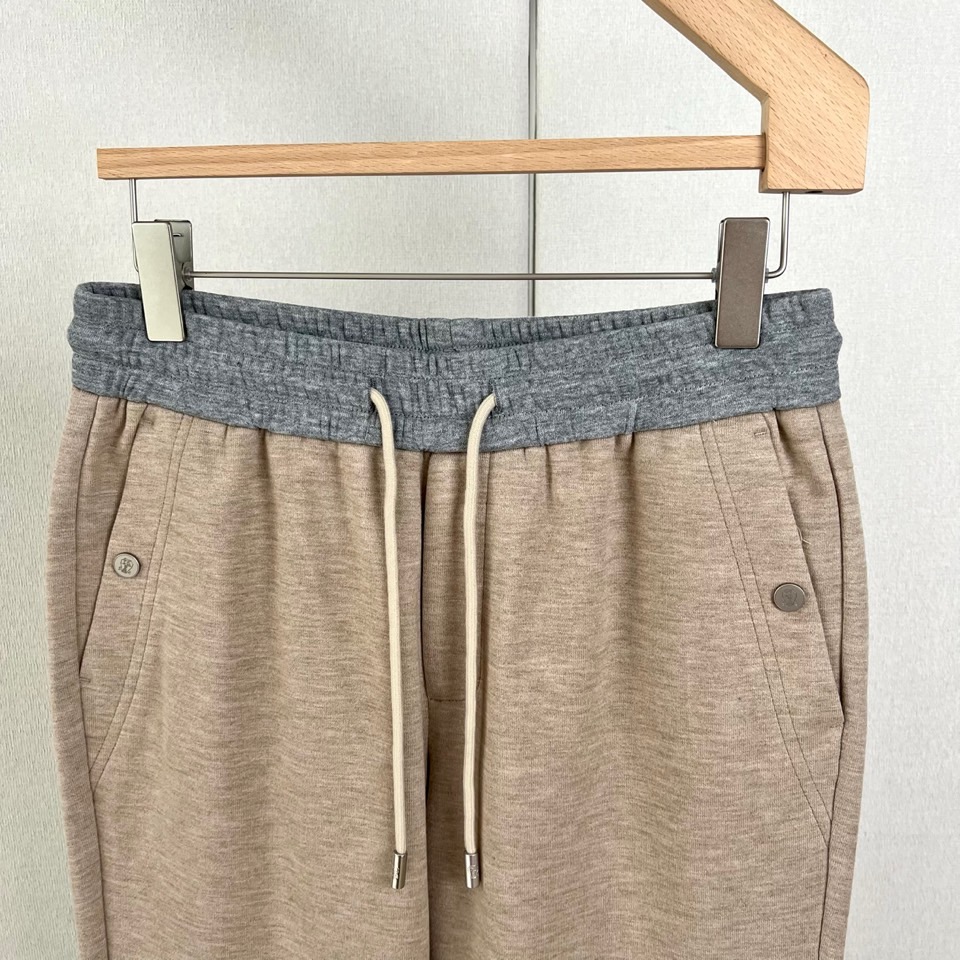 Brunello Cucinelli-BC、2026秋冬新品男士羊毛混纺休闲裤。 一条能兼顾体面和舒服的裤子，终于来了！