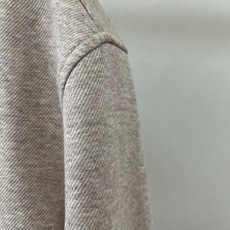 Loro Piana诺悠翩雅、2026秋冬新品立领休闲夹克外套。 秋冬衣橱刚需来了!这件夹克直接封神! 极简商务休闲风, Loro Piana诺悠翩雅、2026秋冬新品立领休闲夹克外套。 秋冬衣橱刚需来了!这件夹克直接封神! 极简商务休闲风,