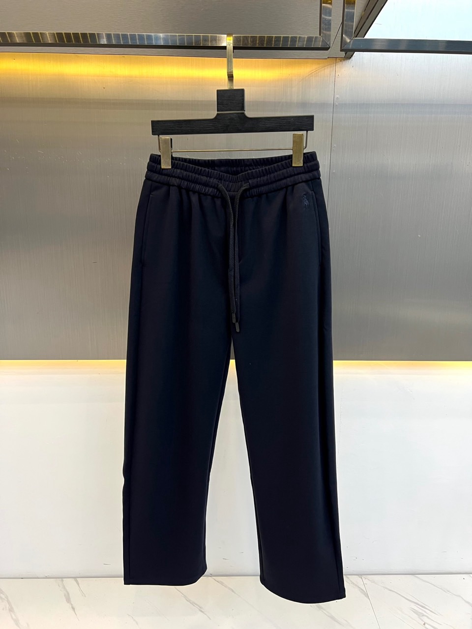 Polo Ralph Lauren拉夫劳伦、2026秋冬新品垂感阔腿卫裤。 一条就能搞定日常所有穿搭！ 简约轻奢休闲风，