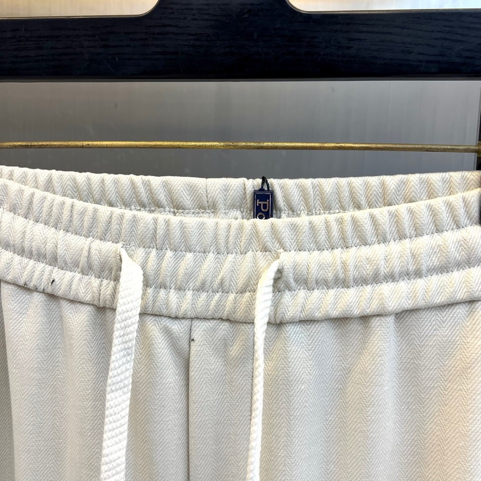 Polo Ralph Lauren拉夫劳伦、2026秋冬新品垂感阔腿卫裤。 一条就能搞定日常所有穿搭！ 简约轻奢休闲风，