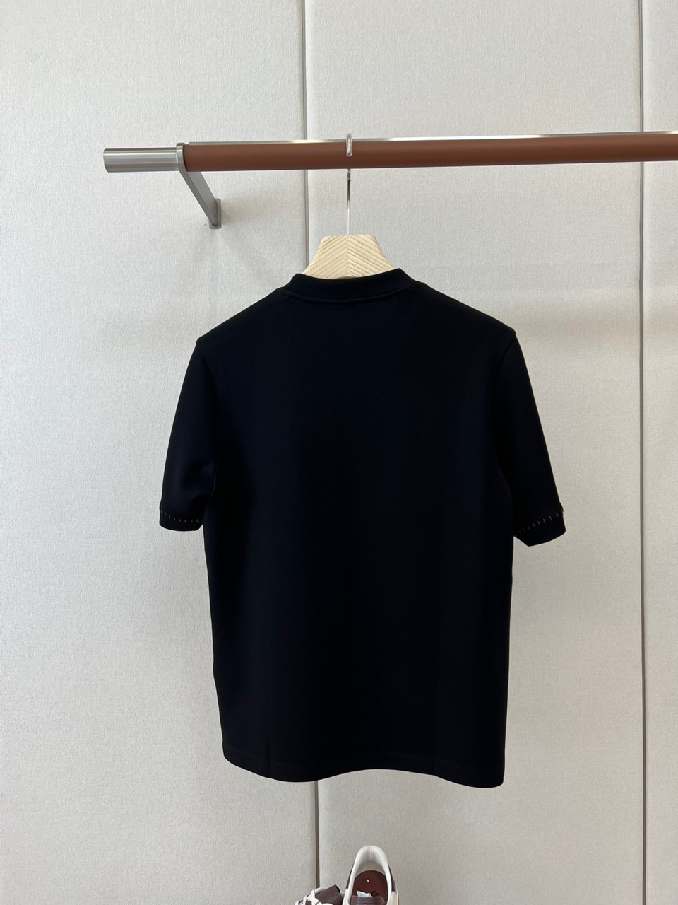 Brunello Cucinelli-BC、2026秋冬新品棉羊毛混纺中袖打底衫内搭。 早秋质感升级，一件顶十件！ 极简