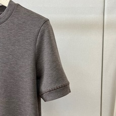 Brunello Cucinelli-BC、2026秋冬新品棉羊毛混纺中袖打底衫内搭。 早秋质感升级,一件顶十件! 极简 Brunello Cucinelli-BC、2026秋冬新品棉羊毛混纺中袖打底衫内搭。 早秋质感升级,一件顶十件! 极简